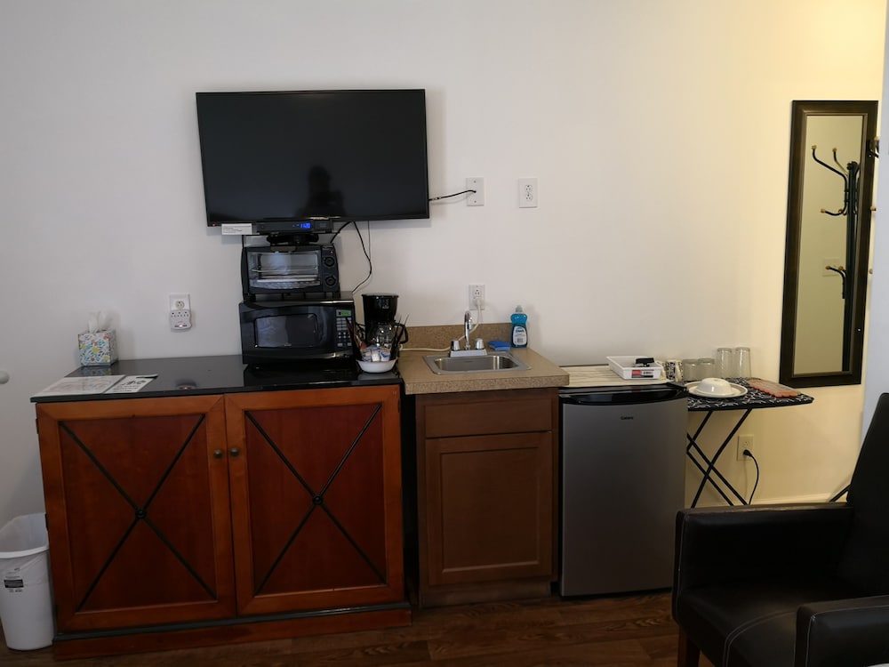 Apple Inn And Suites 7/50