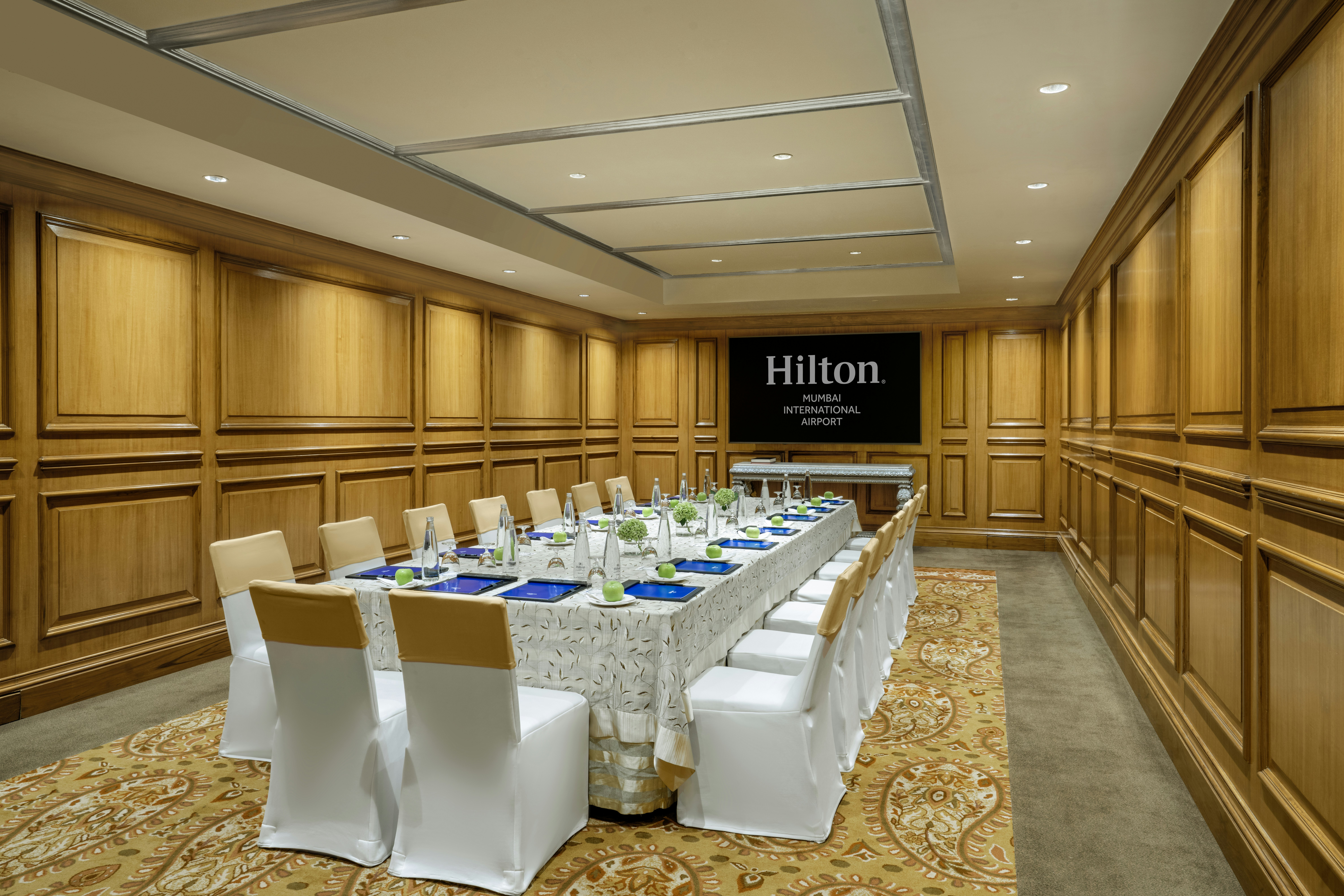 Hilton Mumbai International Airport 36/50