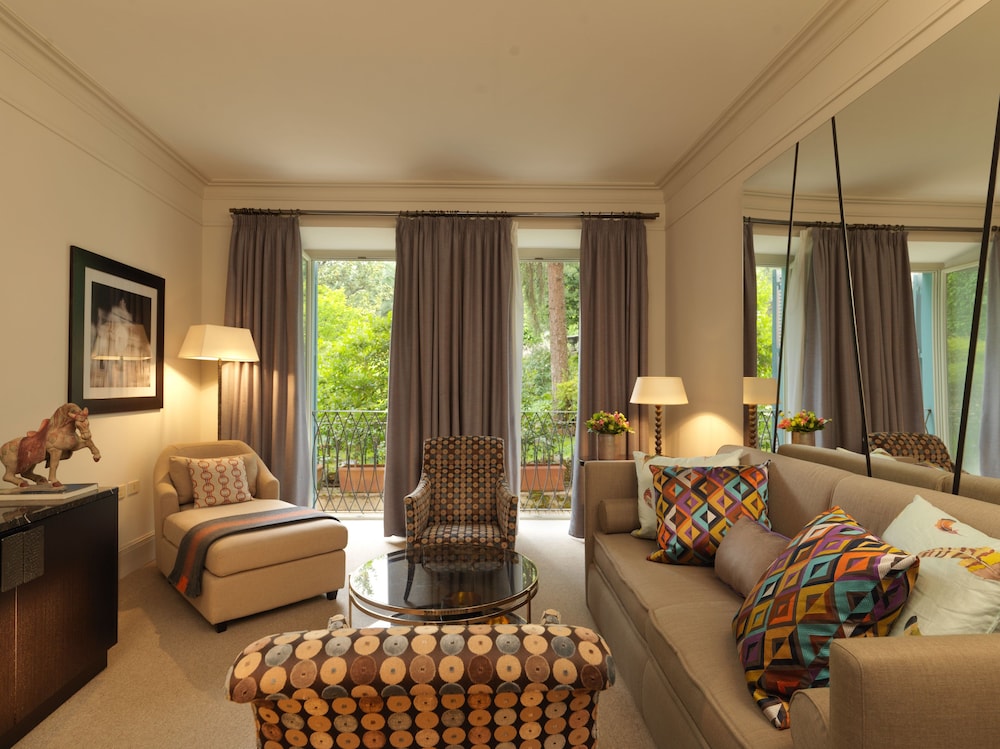 Rocco Forte Hotel de Russie 58/82