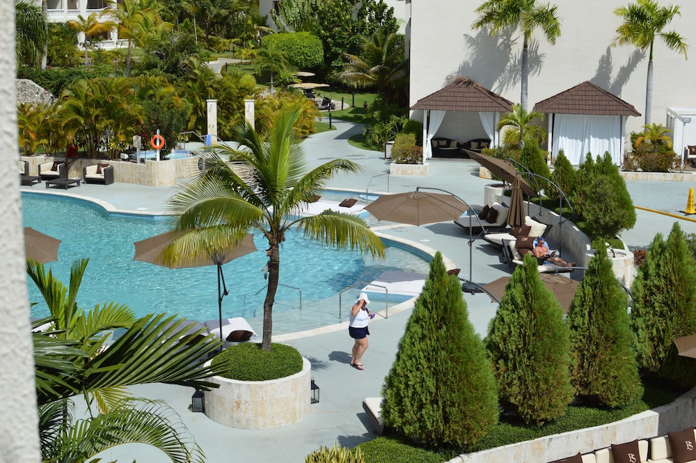 Lifestyle Royal Suites 6/44
