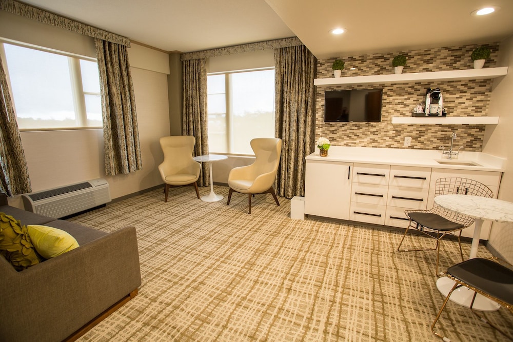 The Fredonia Hotel and Convention Center 20/30