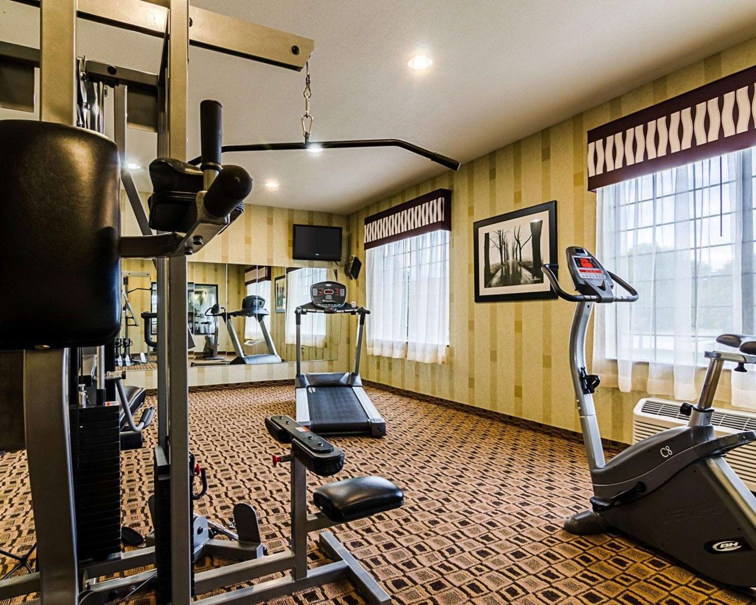 Comfort Inn & Suites Lawrence - University Area 27/49