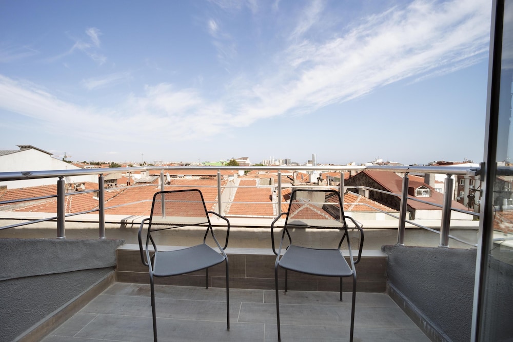 Second Suit Hotel Bakirkoy 25/31