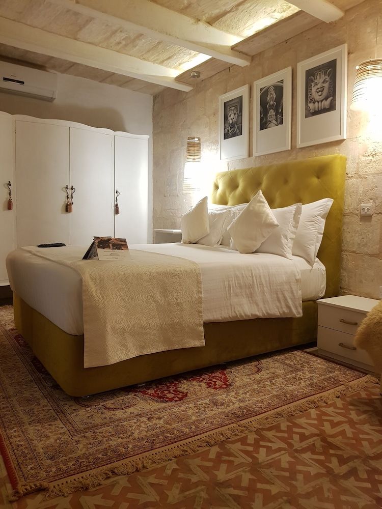 Inner, Double Bed, Courtyard View