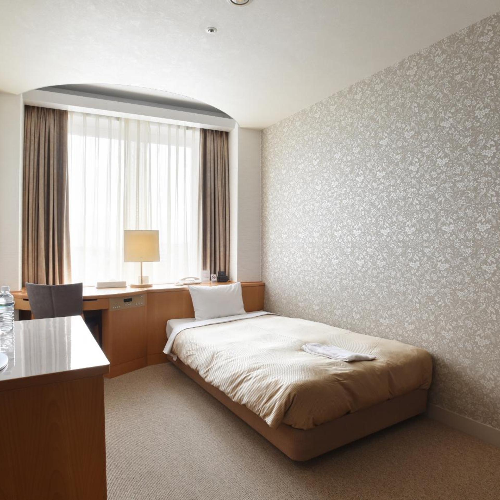 Room, Single