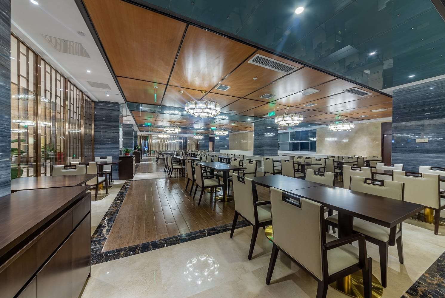 Days Hotel By Wyndham Chongqing Keyuan 10/17
