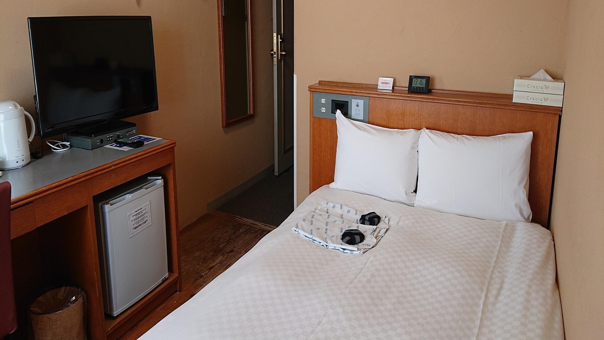 Semi Room, Standard, Semi Double Bed, Smoking