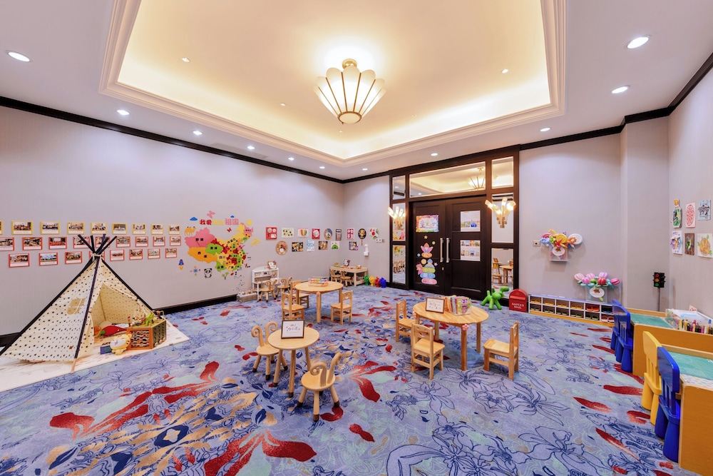 Shangri La Harbin 60/69