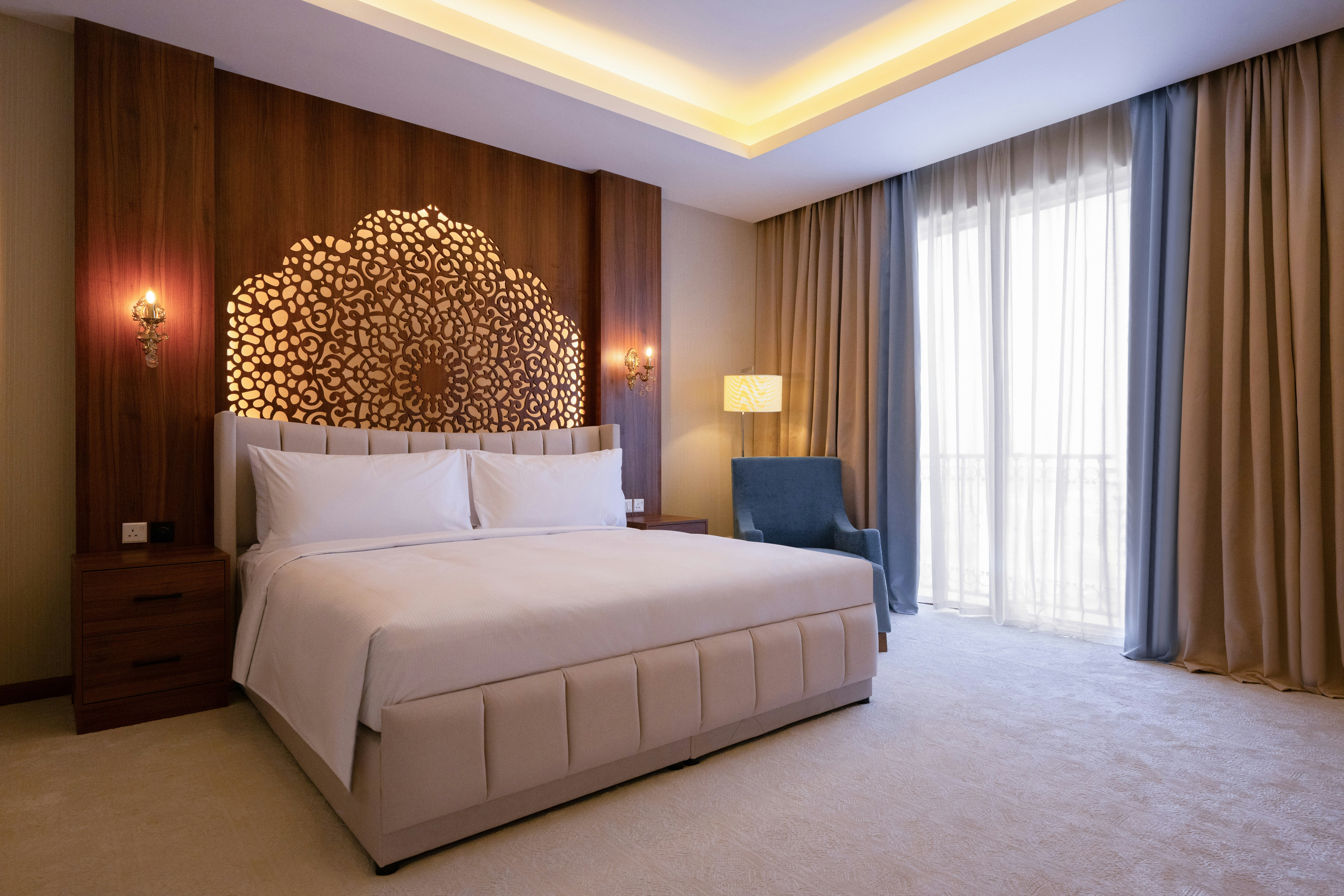 GRAND, SUITE, KING BED
