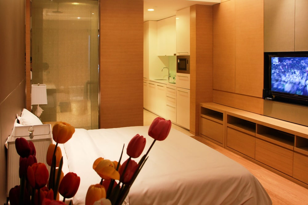 Xingyi International Hotel Poly Store 32/70