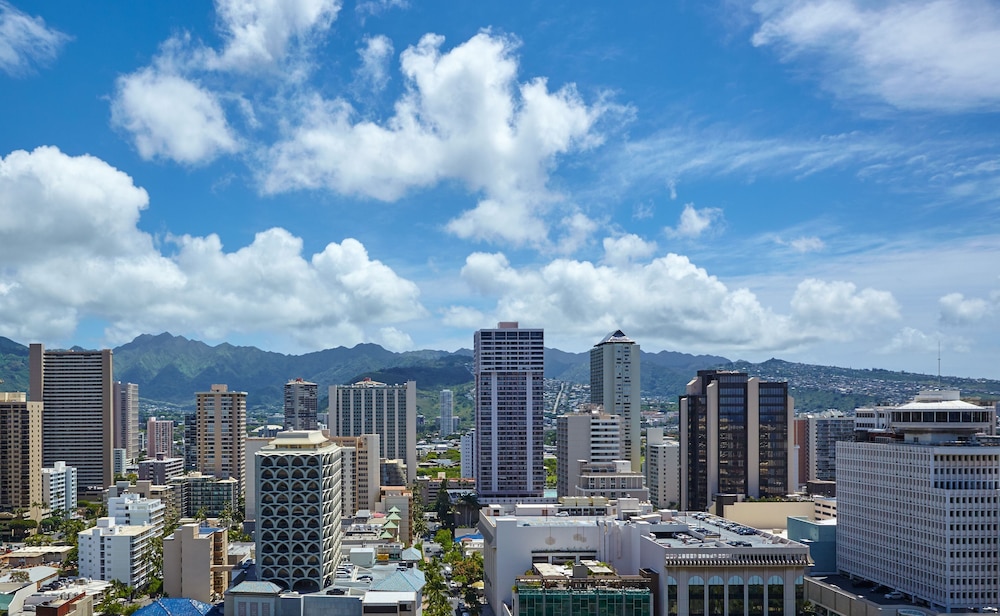 Halepuna Waikiki by Halekulani 41/46