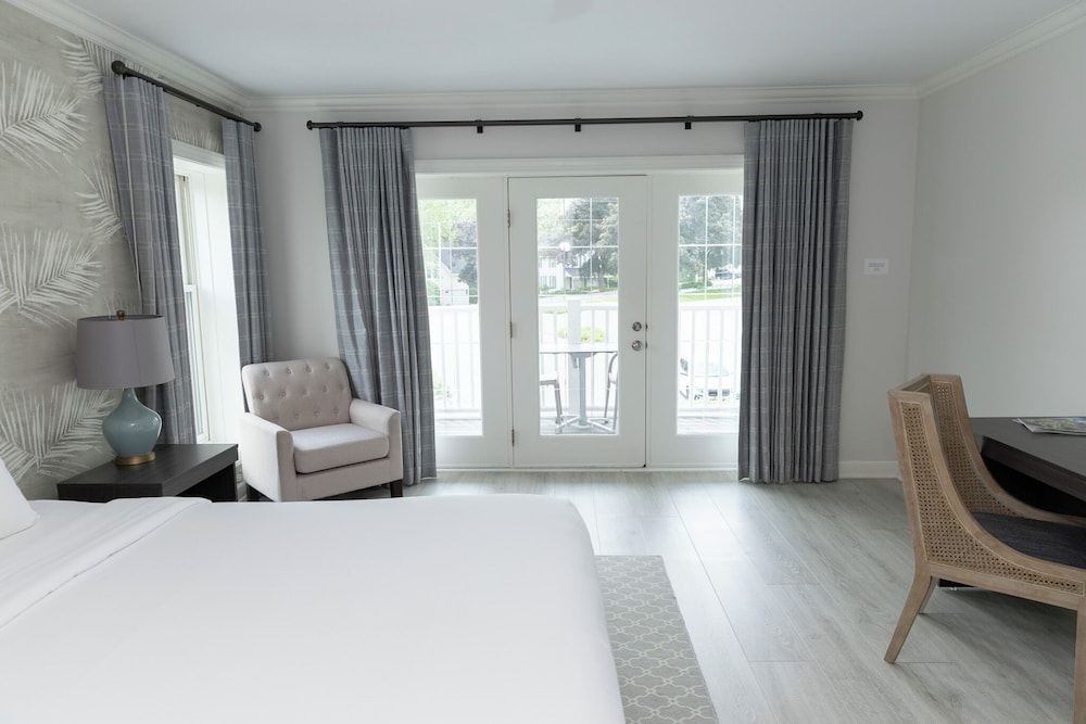 Geneva Inn 13/50