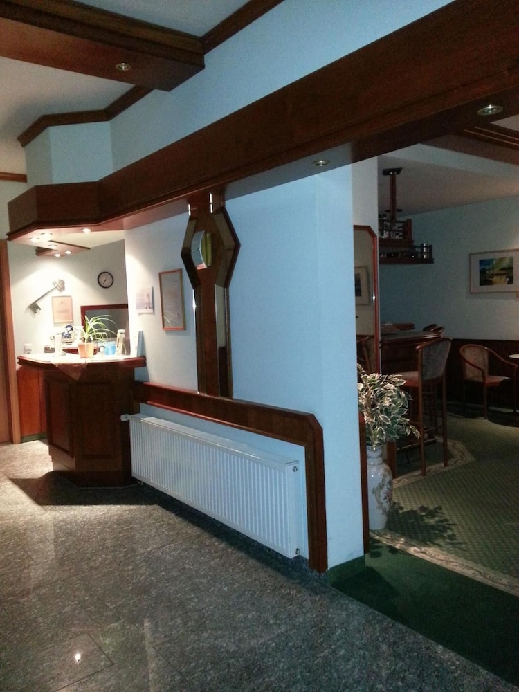 Hotel Am Schloss 10/50