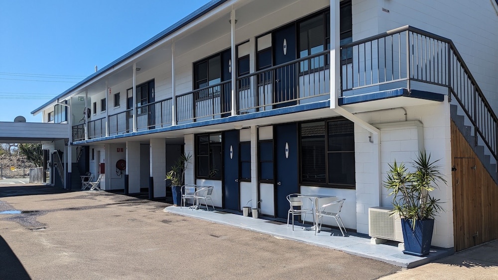 Moffat Beach Motel 44/62