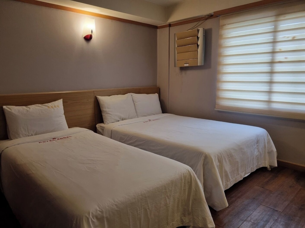Hotel Angel 15/50