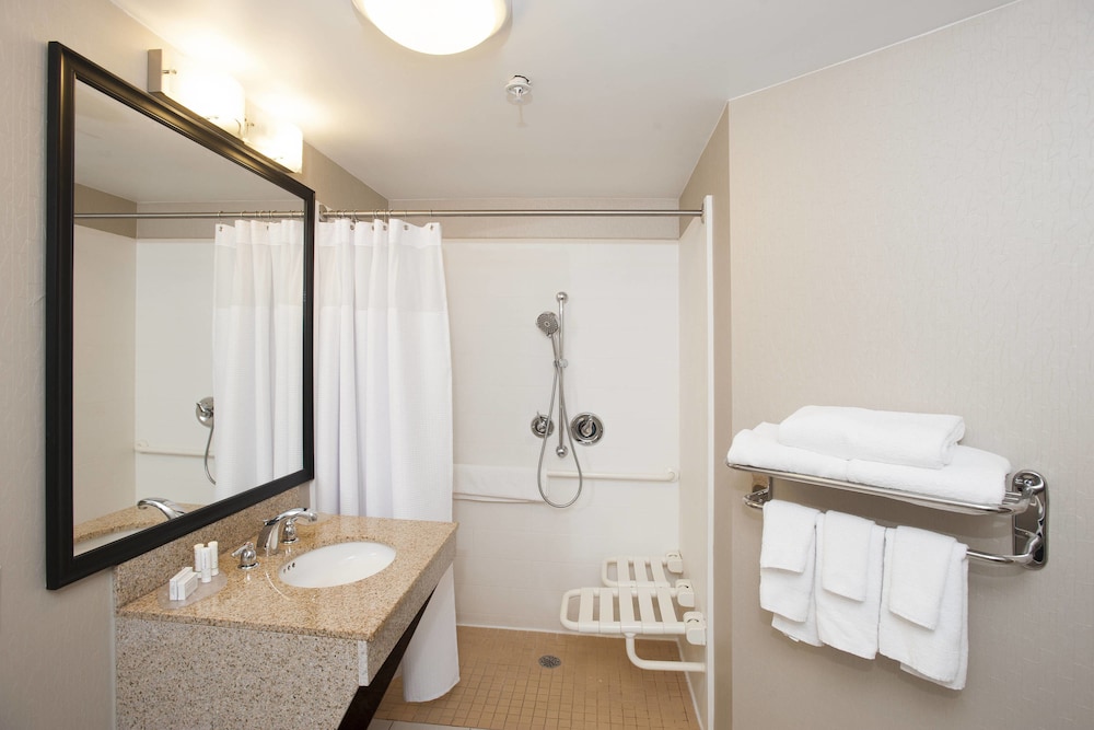 Springhill Suites Birmingham Colonnade 13/56