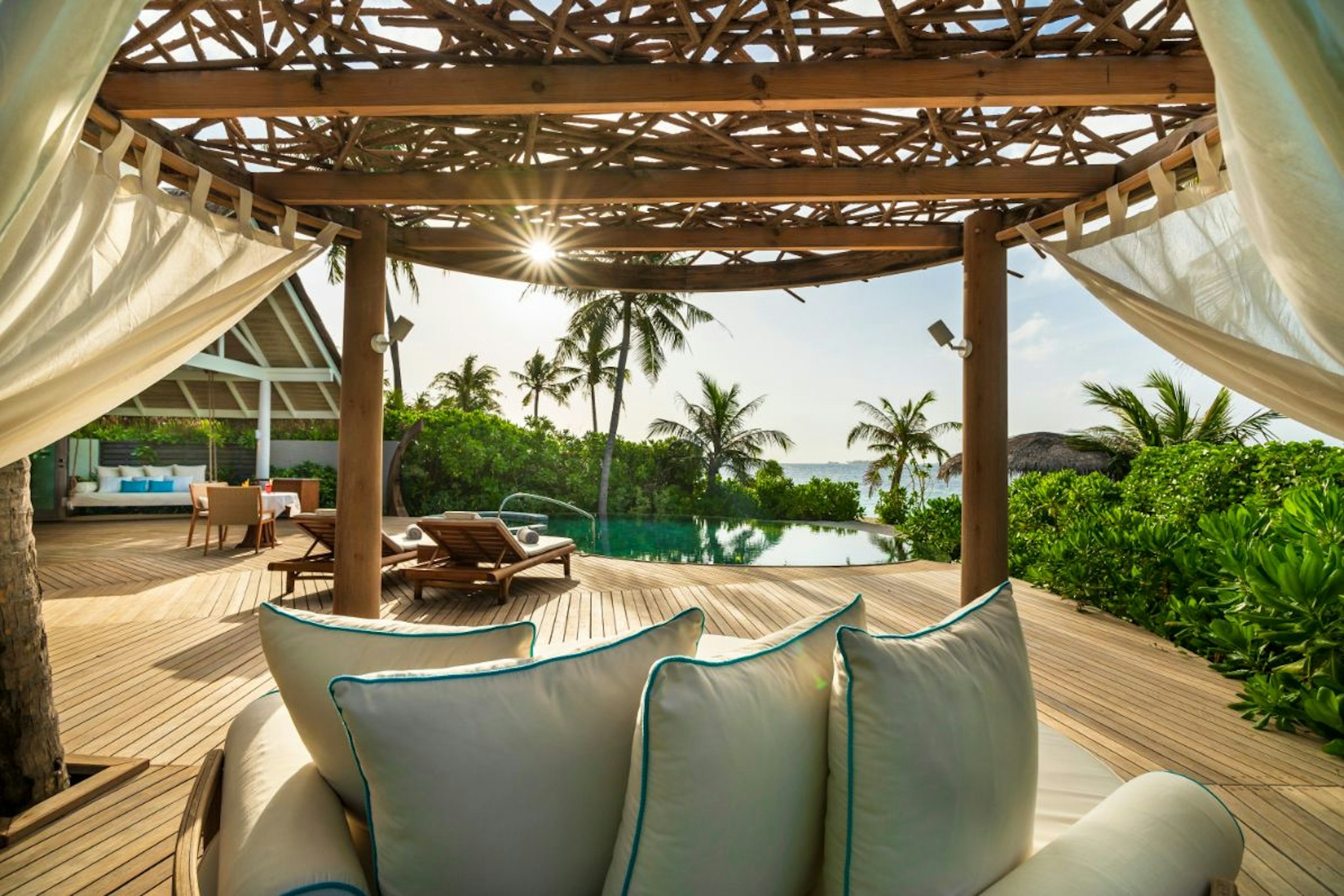 Milaidhoo Maldives 33/70