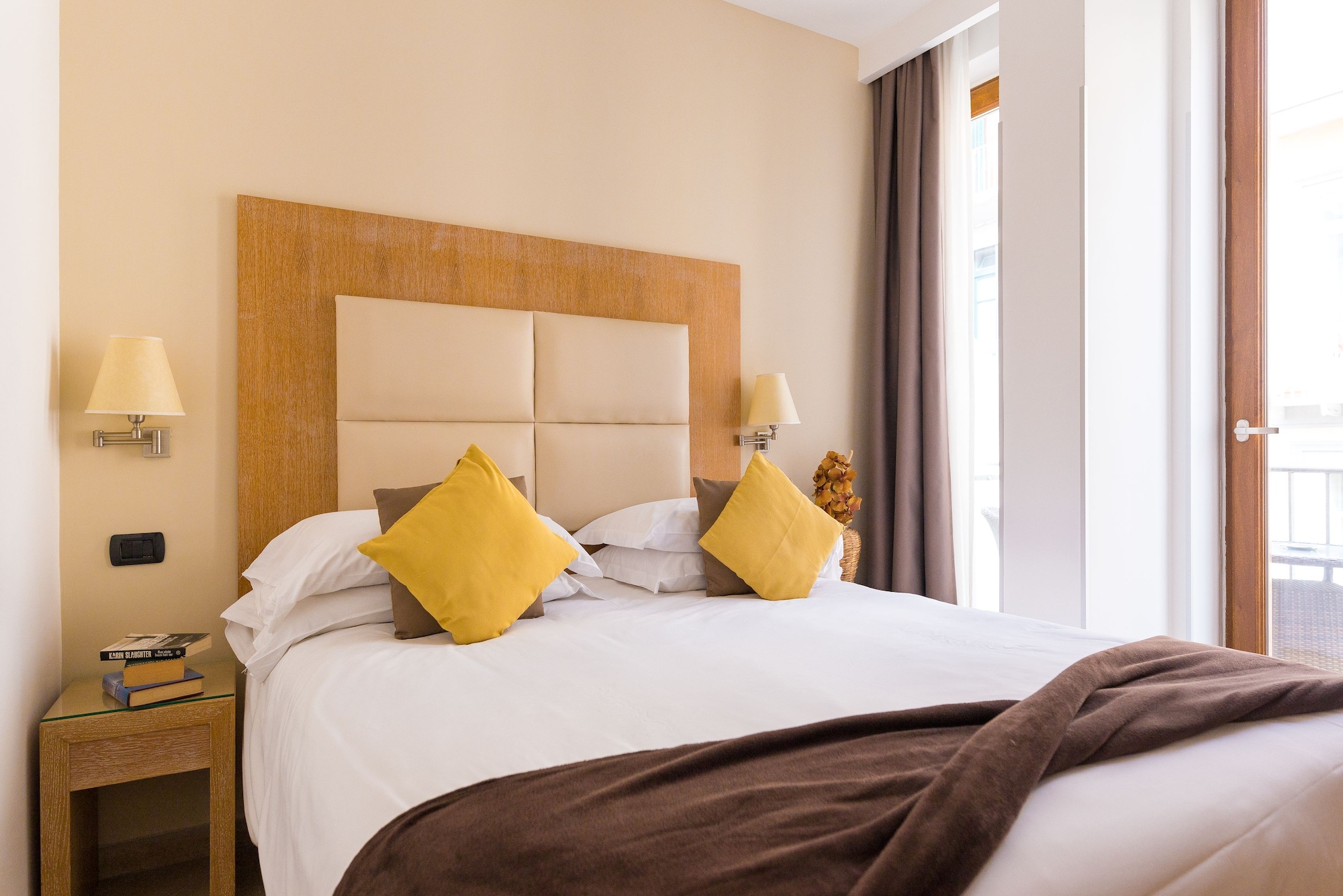 STANDARD, DOUBLE OR TWIN BED