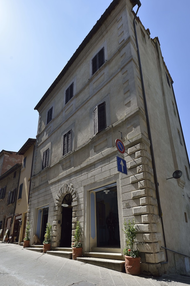 PALAZZO MOSELA ALLA PORTA 27/39