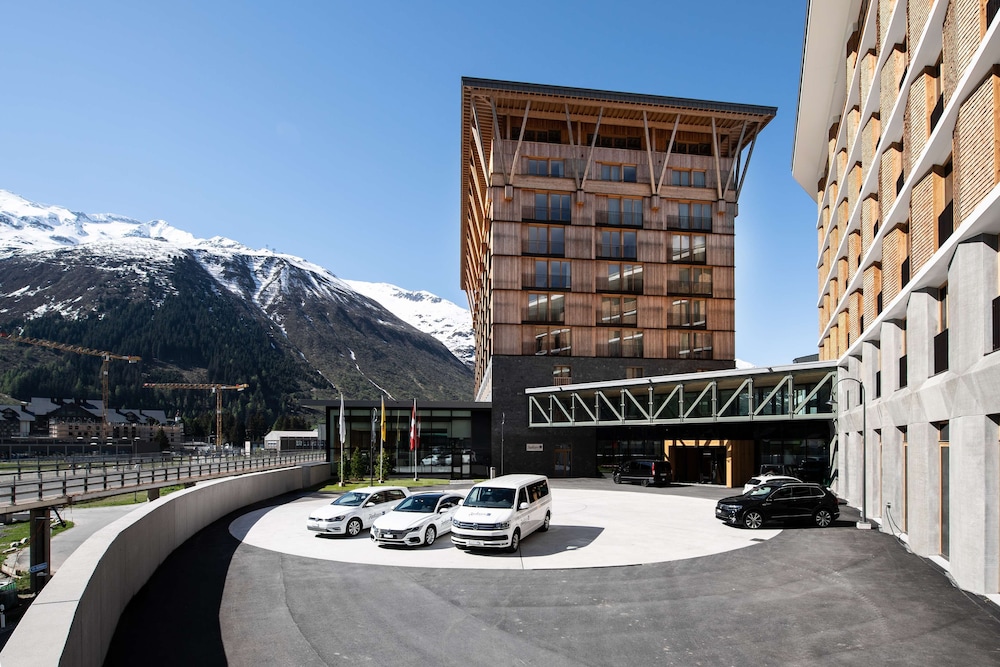 Radisson Blu Hotel Reussen Andermatt 68/74