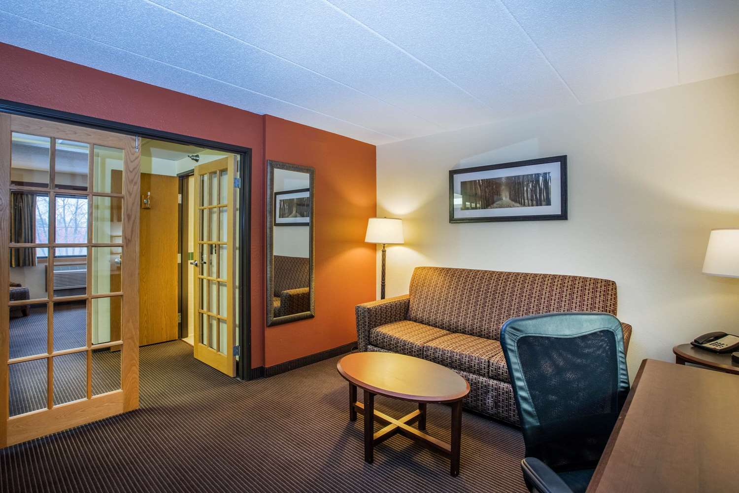 AmericInn by Wyndham Grand Forks 33/46