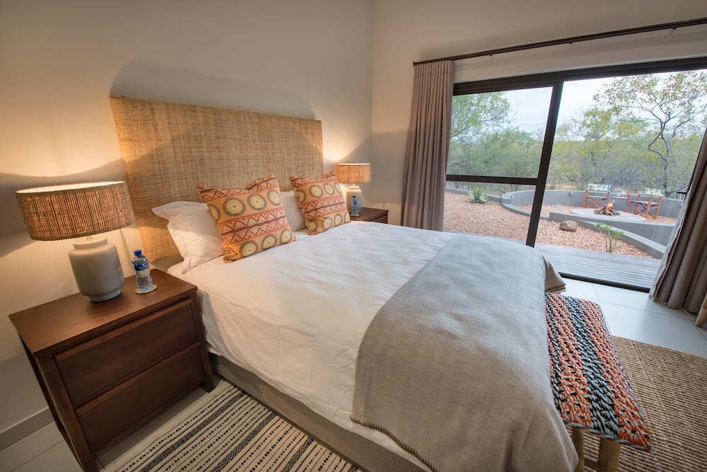 Bushwillow Private Villa [VR] 4/28