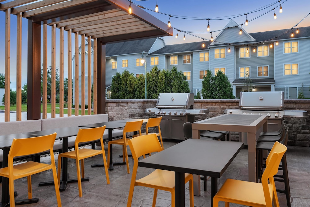 Home2 Suites by Hilton Hazleton 26/43