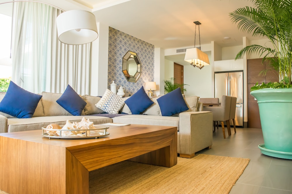 Vallarta Gardens Beach Front Hotel and Residences 49/65