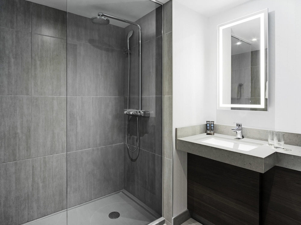 Novotel Montreal Centre 54/58