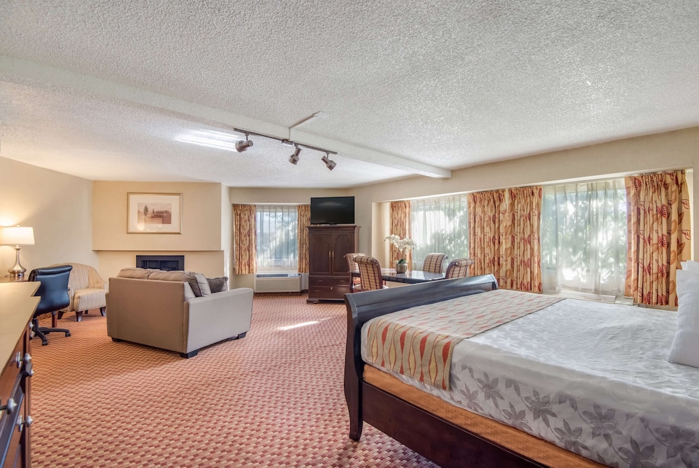 SureStay Plus Hotel by Best Western Reno Airport 13/91