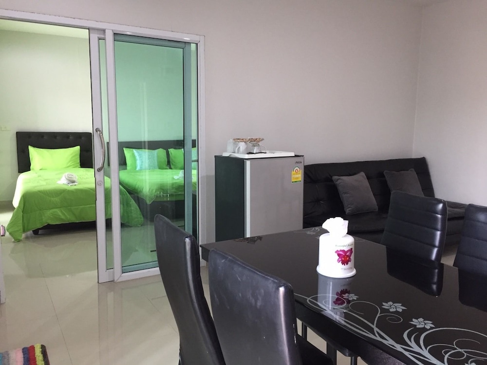 Connect Apartment 50/50