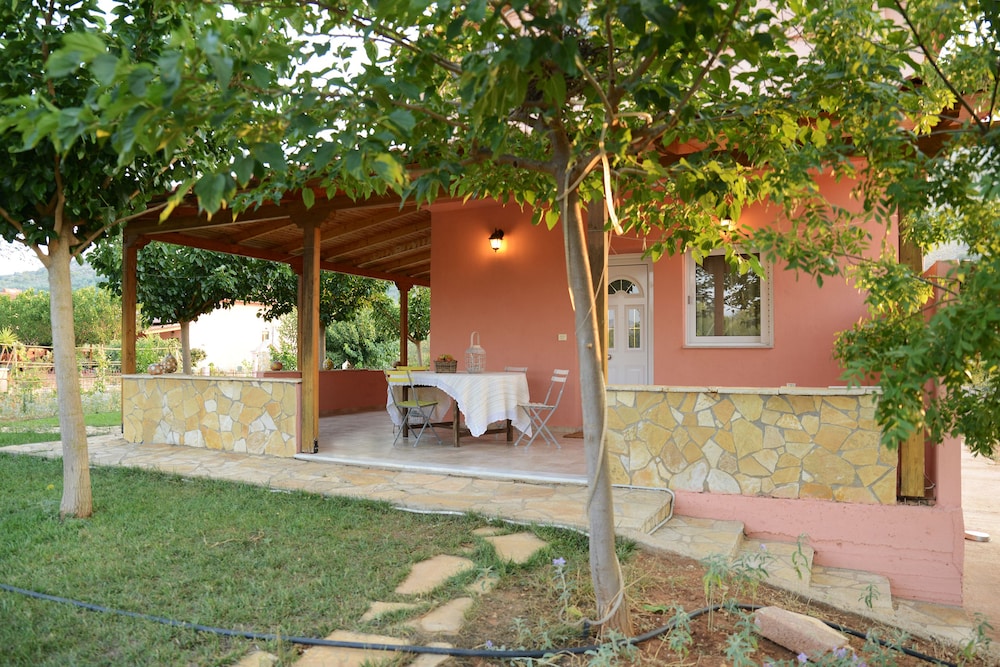 Agrotospita Country Houses 41/50