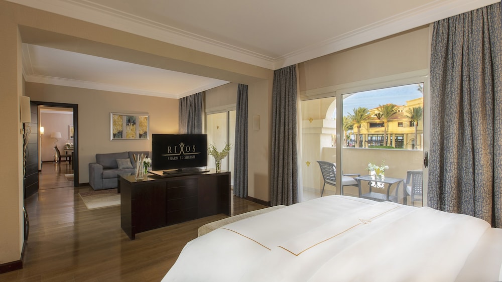 DIPLOMAT, SUITE, DOUBLE BED