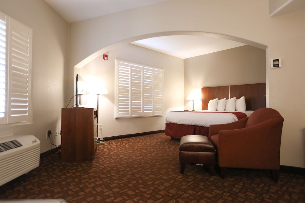 Best Western Lanai Garden Inn & Suites 24/38