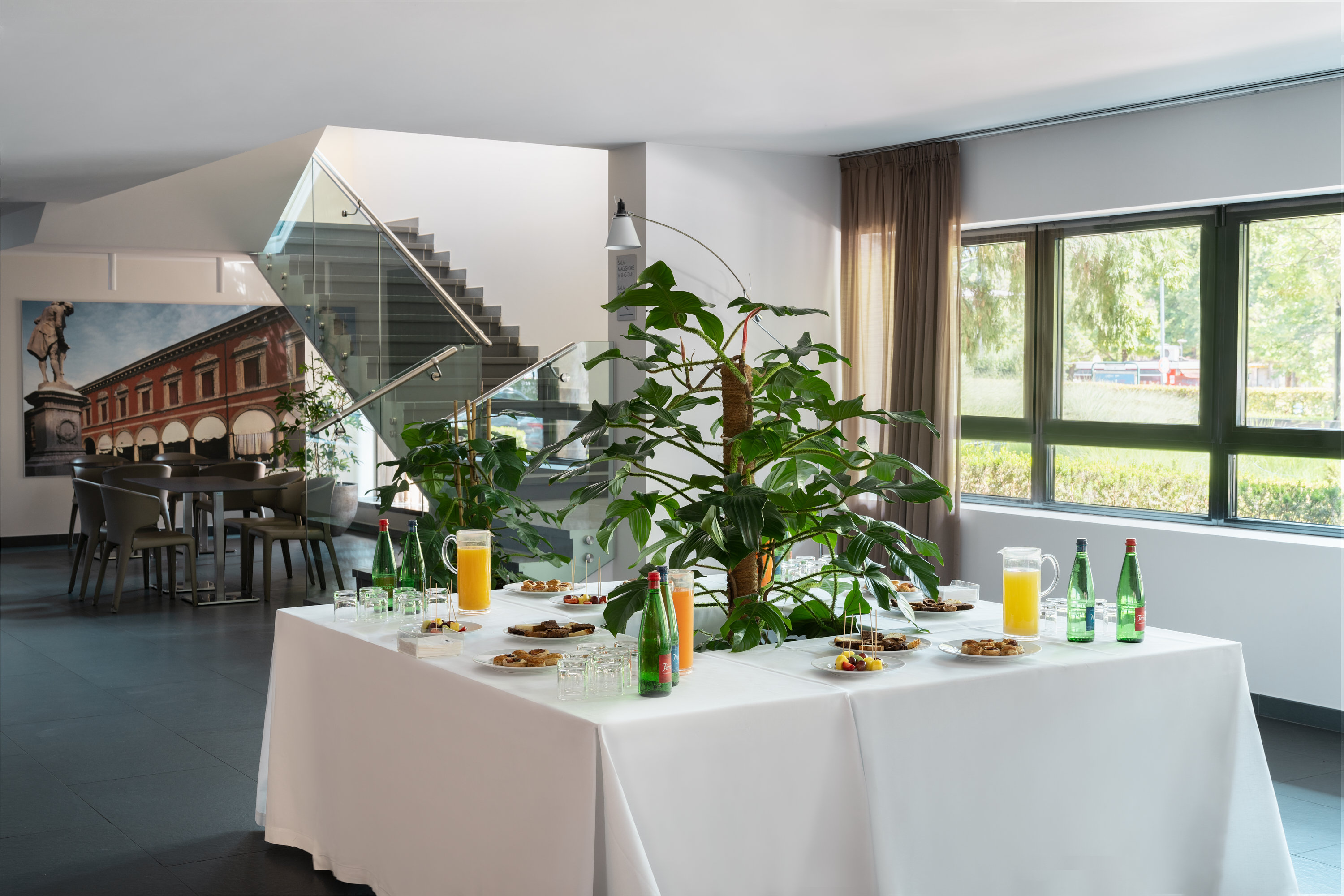 Unahotels Bologna Fiera 64/87