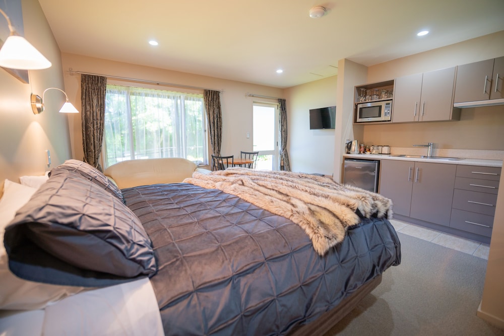 Blue Ridge Boutique Bed & Breakfast 22/50