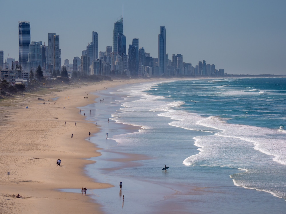 Burleigh Beach Tower 44/49