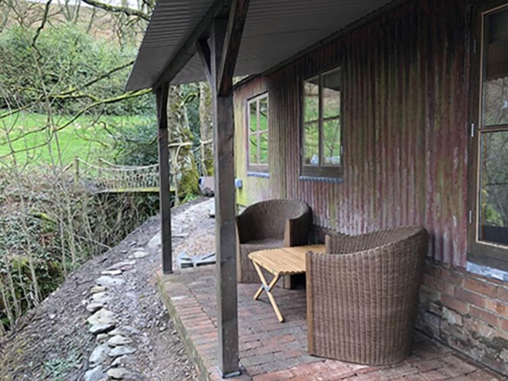 Owl Lodge 17/50