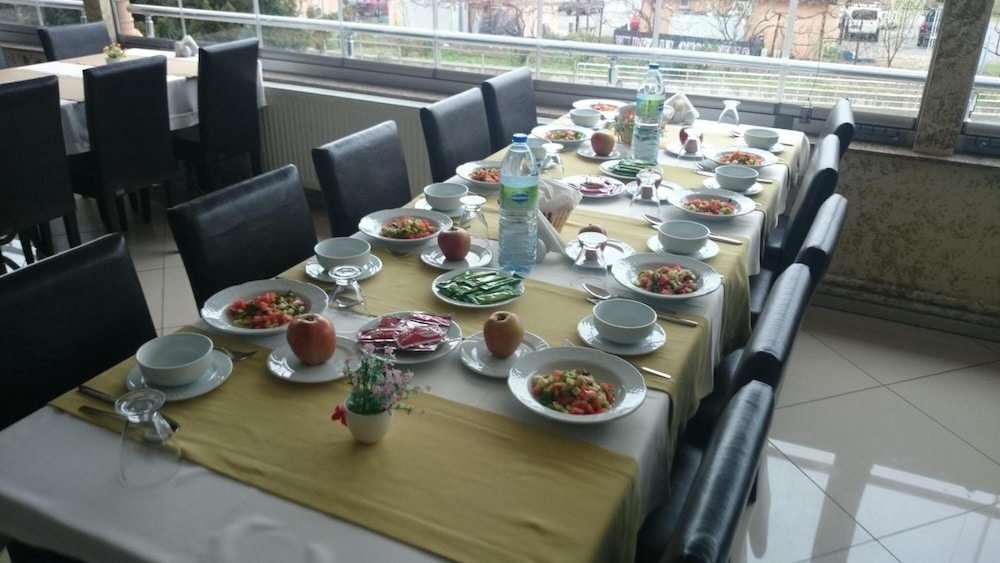 Hotel Zileli 52/71