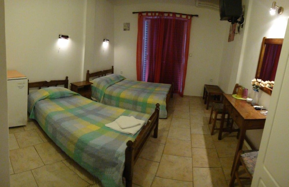 Eros Hotel 30/78