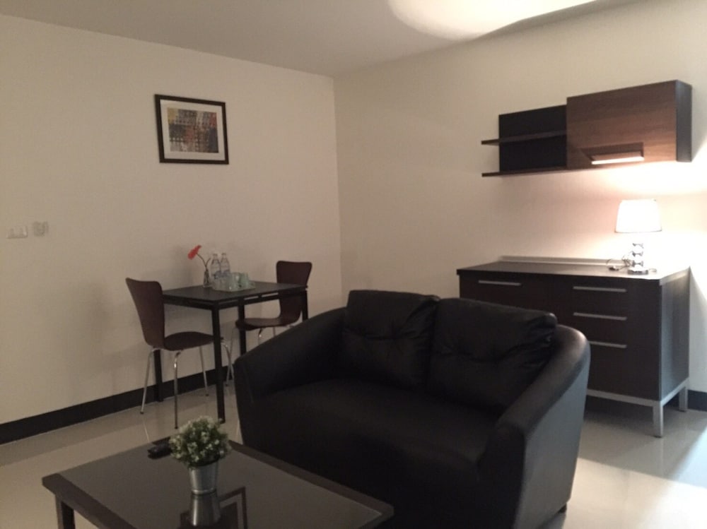 Studio Residence Sukhumvit 71 37/48