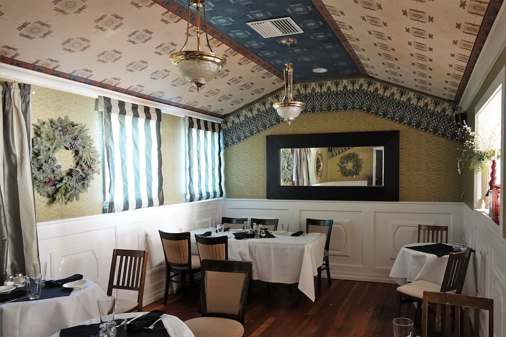 Union Hotel 38/50