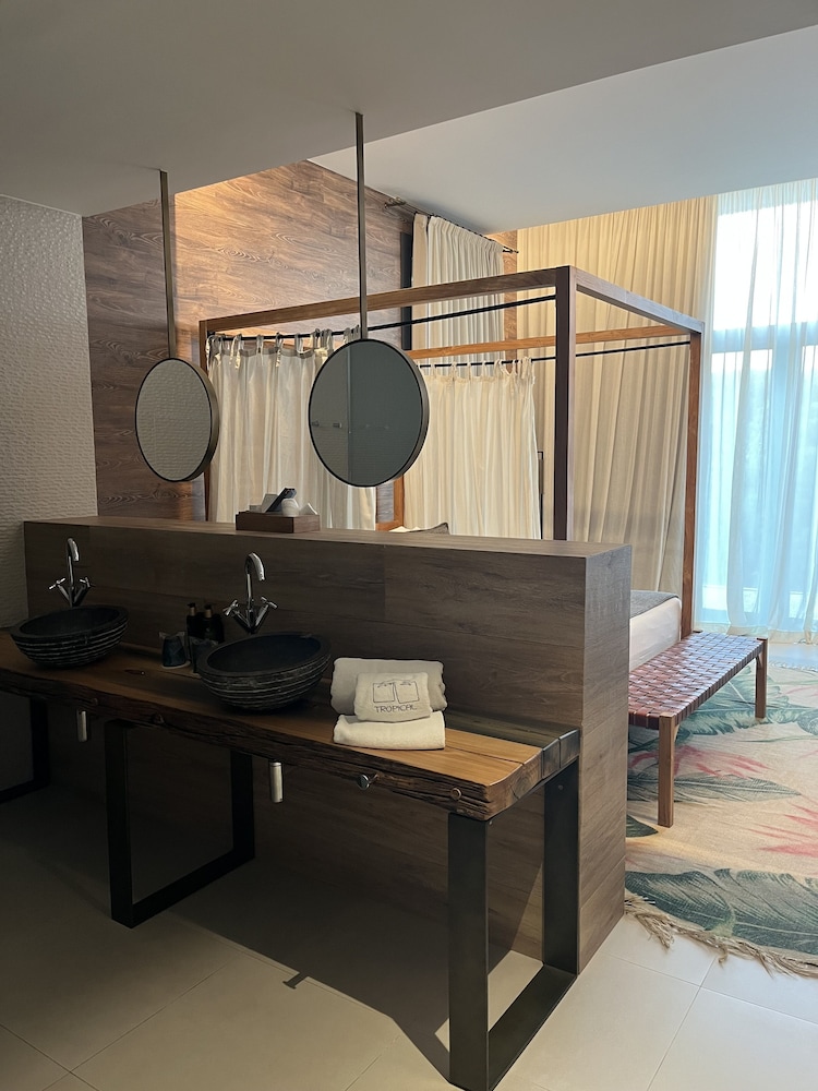 Hotel Tropical Gava Mar 39/50