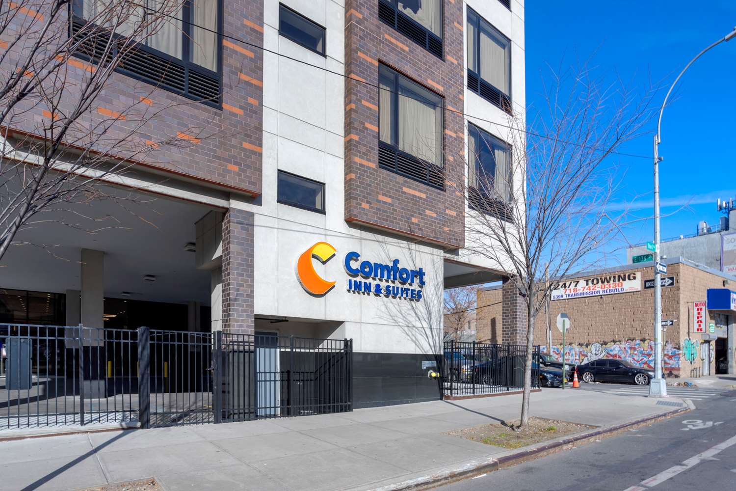 Comfort Inn And Suites Near Stadium 42/44