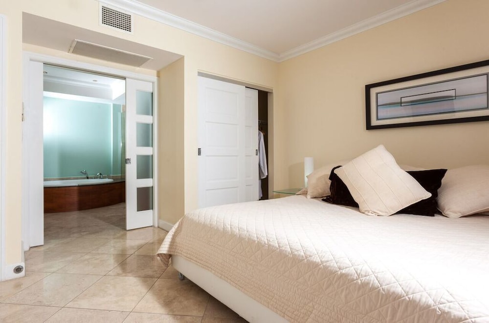 Oyster Bay Beach Resort 11/48