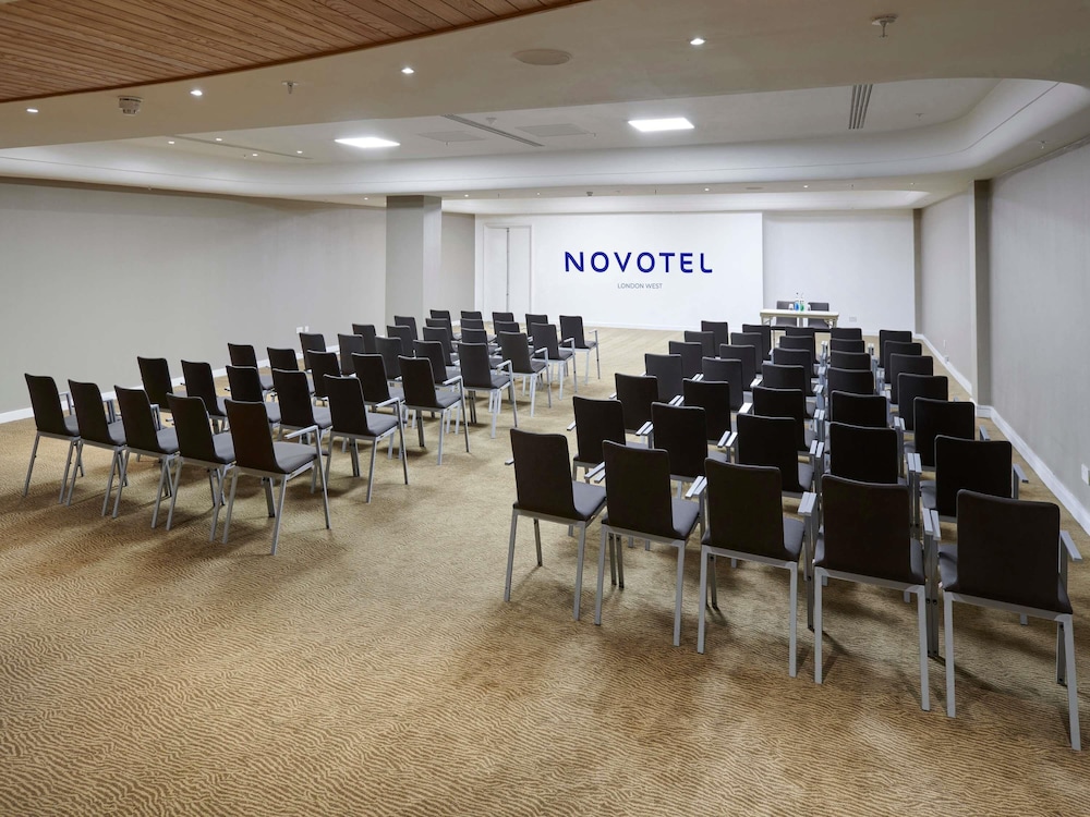 Novotel London West 40/50