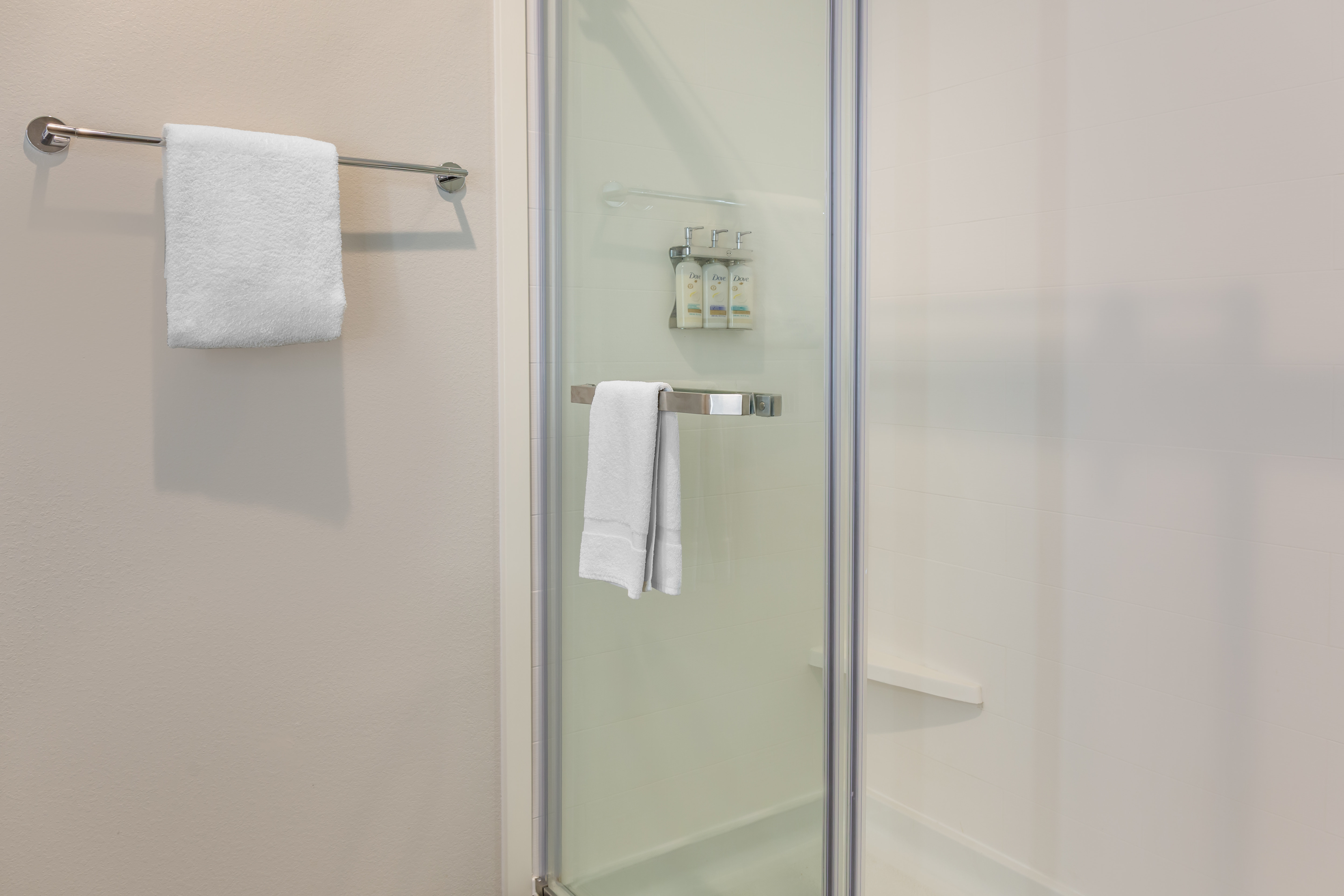 Holiday Inn Express and Suites Dry Ridge 34/63