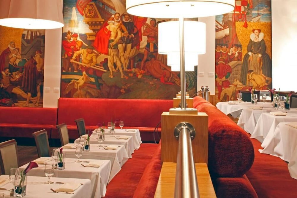 Warwick Hotel New York 7/61