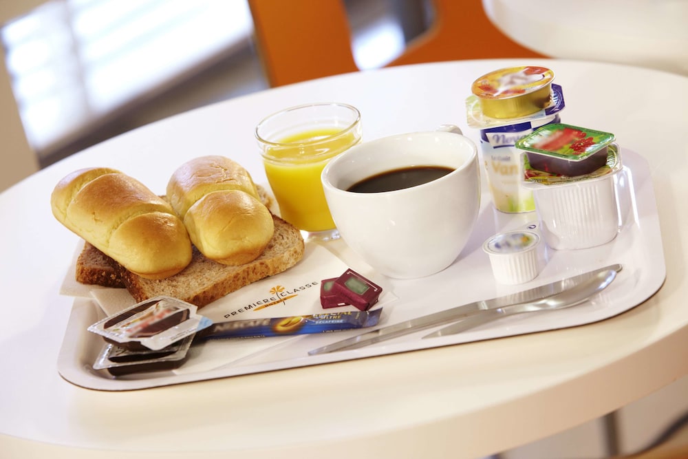 Hotel Premiere Classe Niort Est - Chauray 46/57