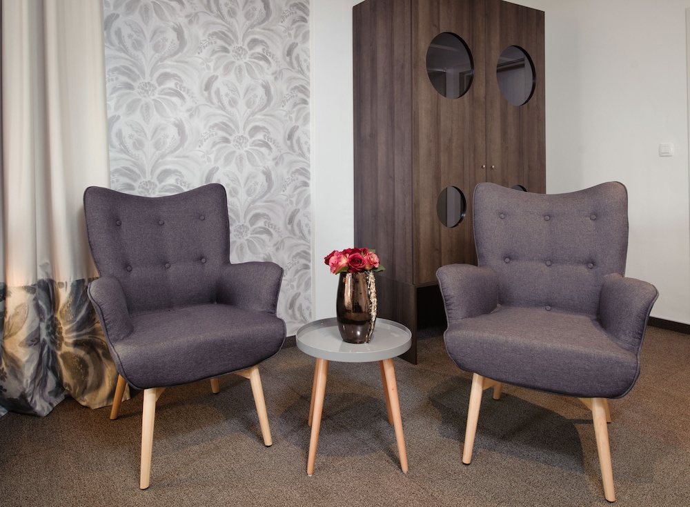 Boban Luxury Suites 55/80